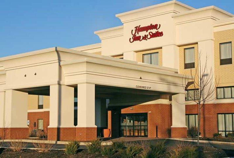 Hampton Inn & Suites Chicago/Сейнт Чарлз Екстериор снимка